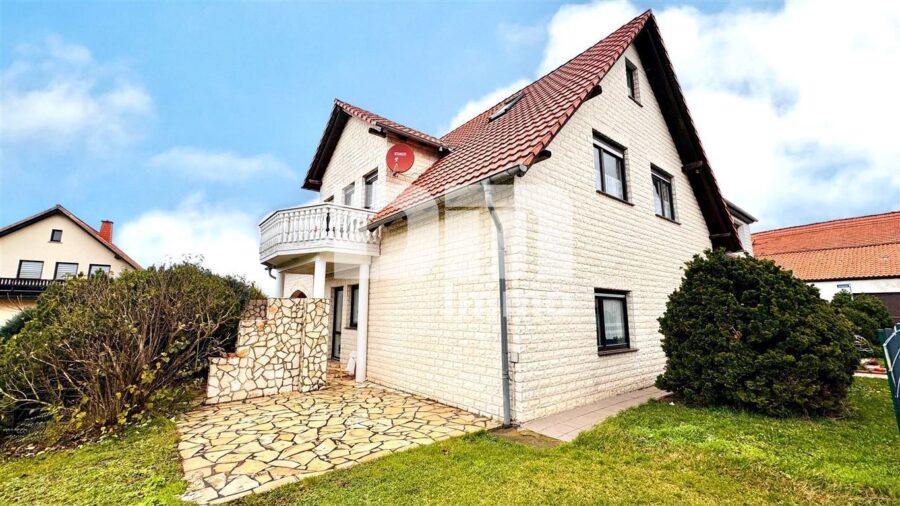 (R)eserviert!!!Modernisiertes Ein- bis Zweifamilienhaus mit Anbau BJ 1992 + 2. Baugrundstück - Rückansicht / Seitenansicht Anbau